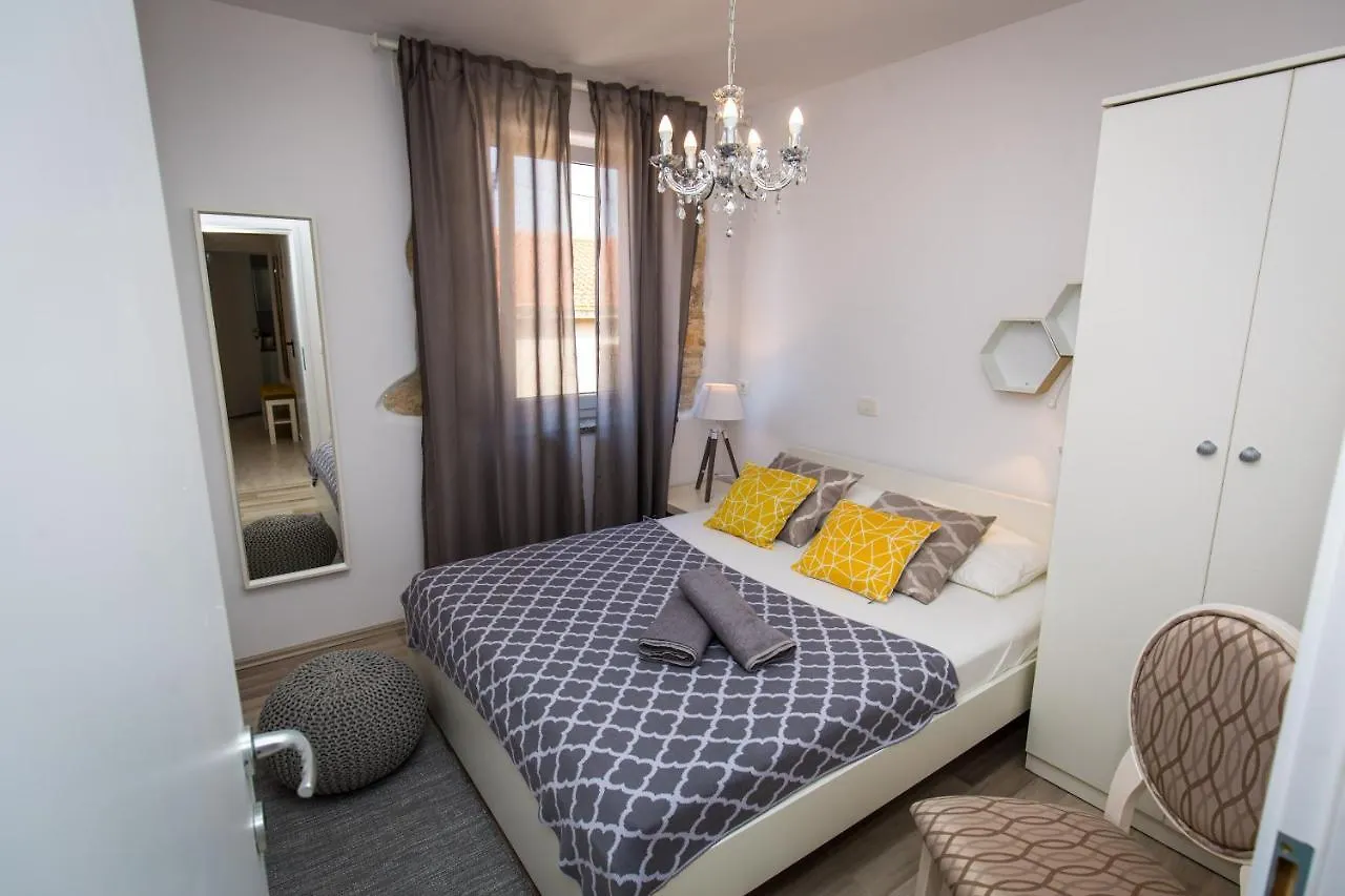 Stay Inn Arena Center Pula Apartment