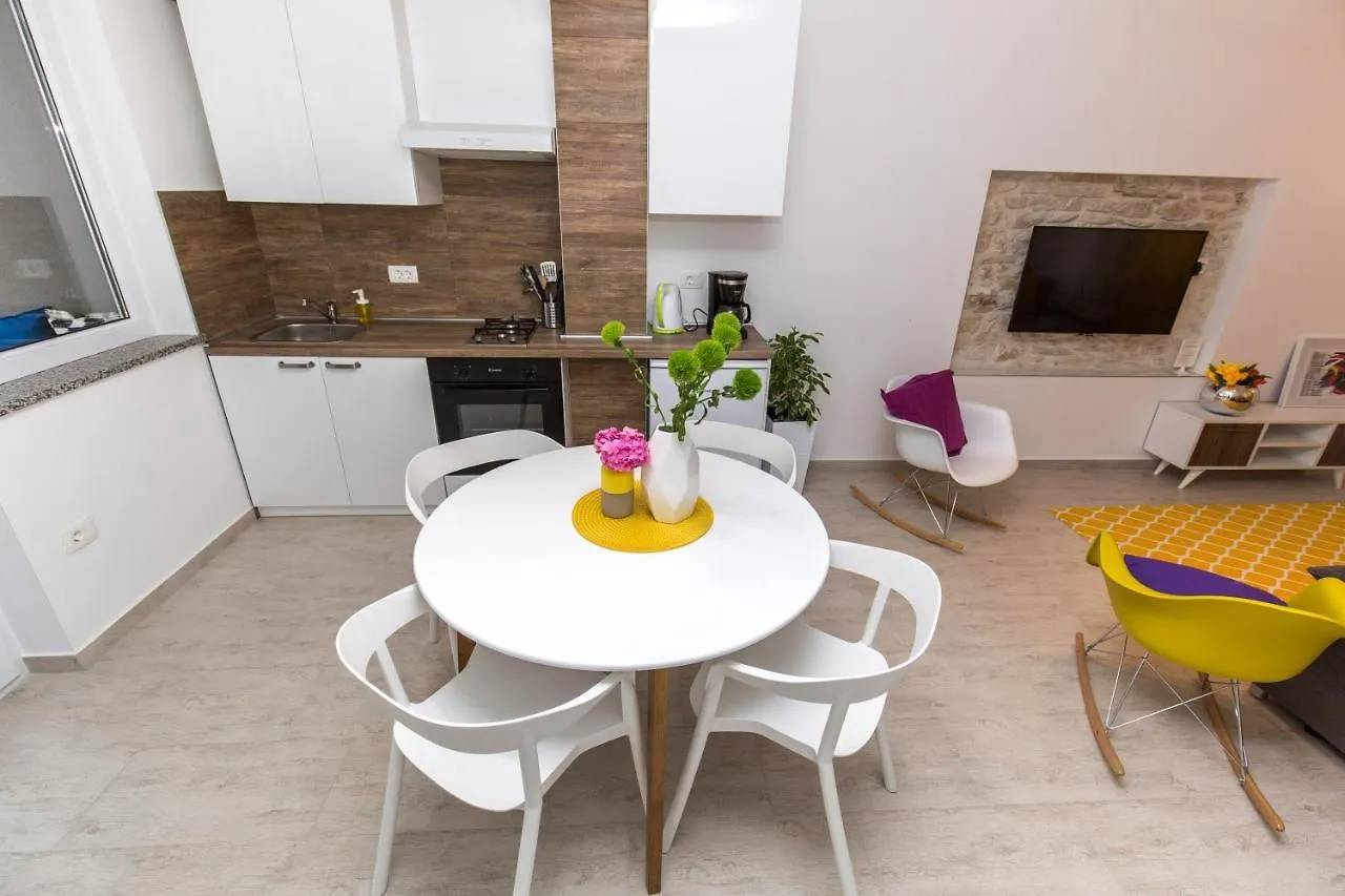 Stay Inn Arena Center Pula